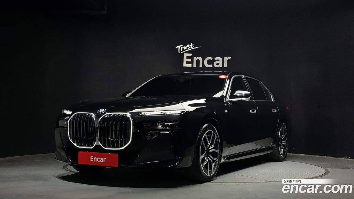 BMW 7-Series 740d xDrive M Sport, 2025