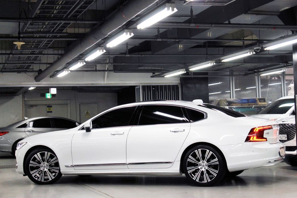 Volvo S90 B6 AWD Inscription, 2022