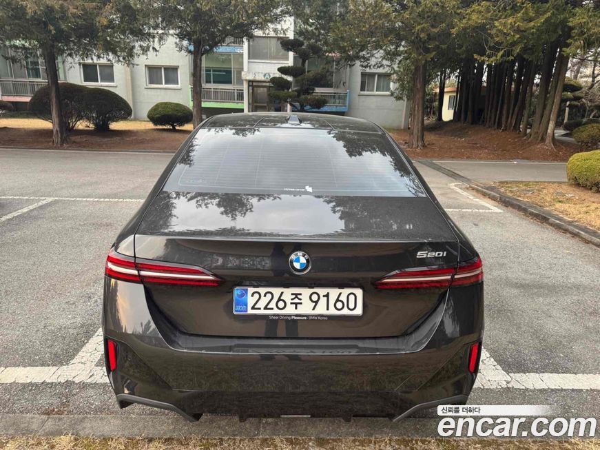 BMW 5-Series 520i M Sport, 2025