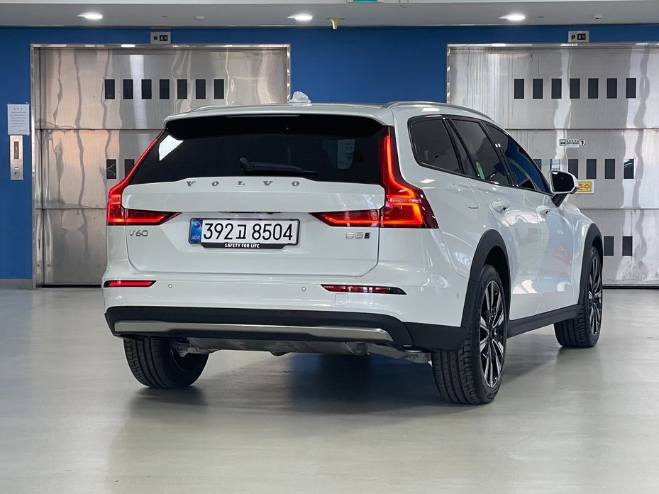 Volvo V60 B5 Ultra AWD, 2026