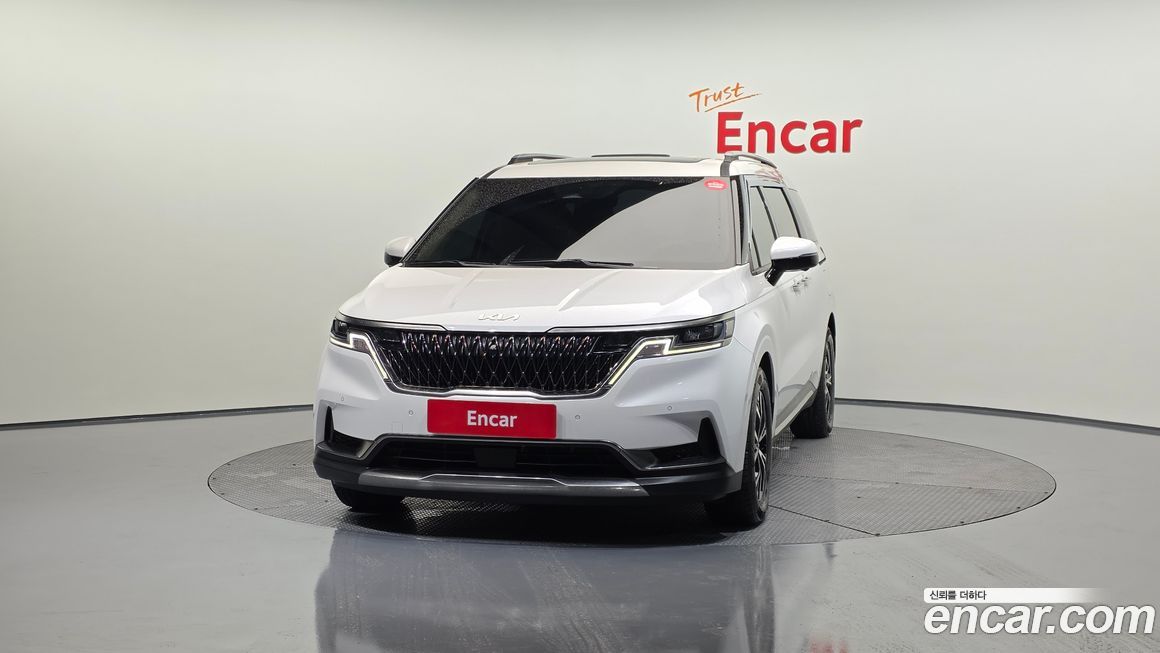 Kia Carnival 9-Seater Signature, 2023