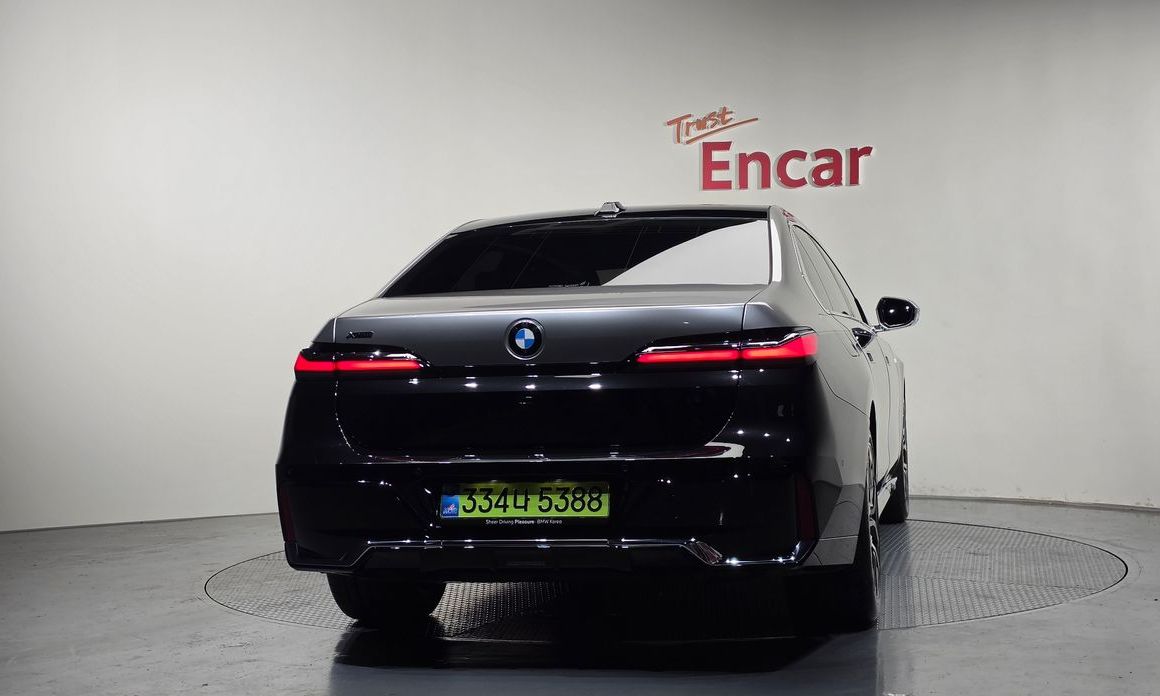 BMW 7-Series 740d xDrive M Sport, 2025
