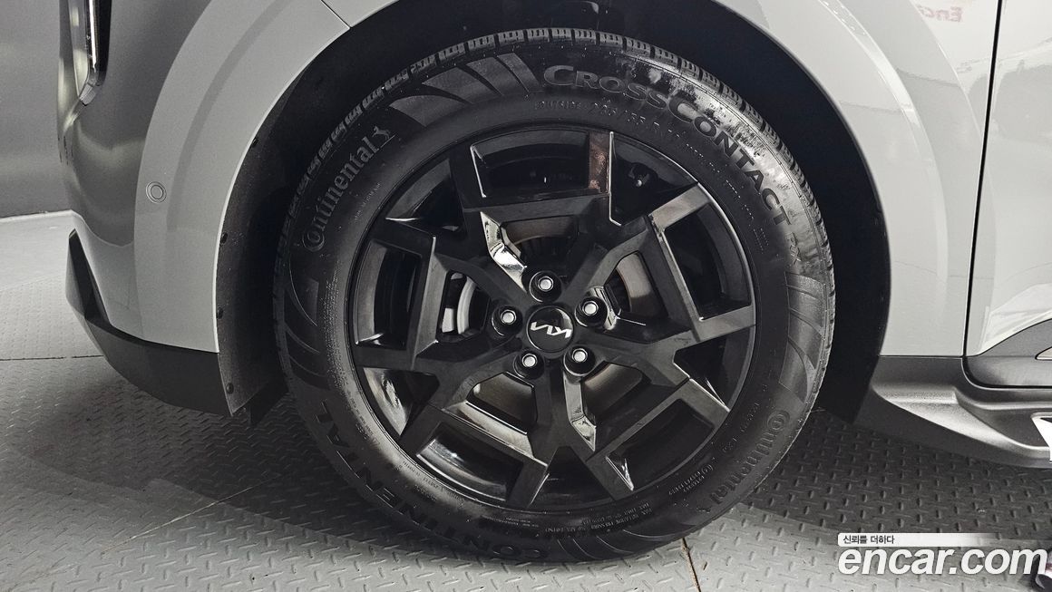 Kia Carnival 9-Seater Gravity, 2025