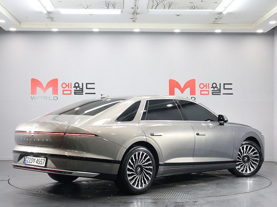 Hyundai Grandeur 2,5 Gasoline 2WD, 2025
