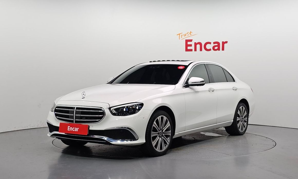 Mercedes-Benz E-Class E350 4MATIC Exclusive, 2023