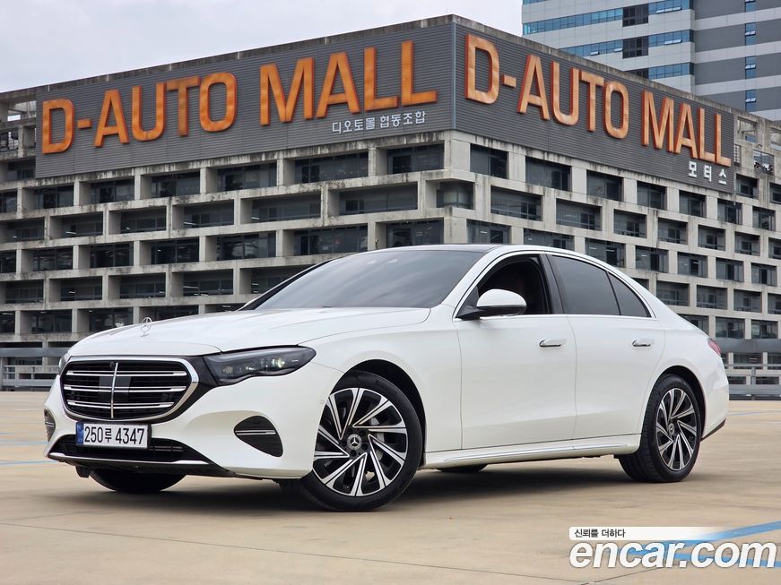 Mercedes-Benz E-Class E300 4MATIC Exclusive, 2024