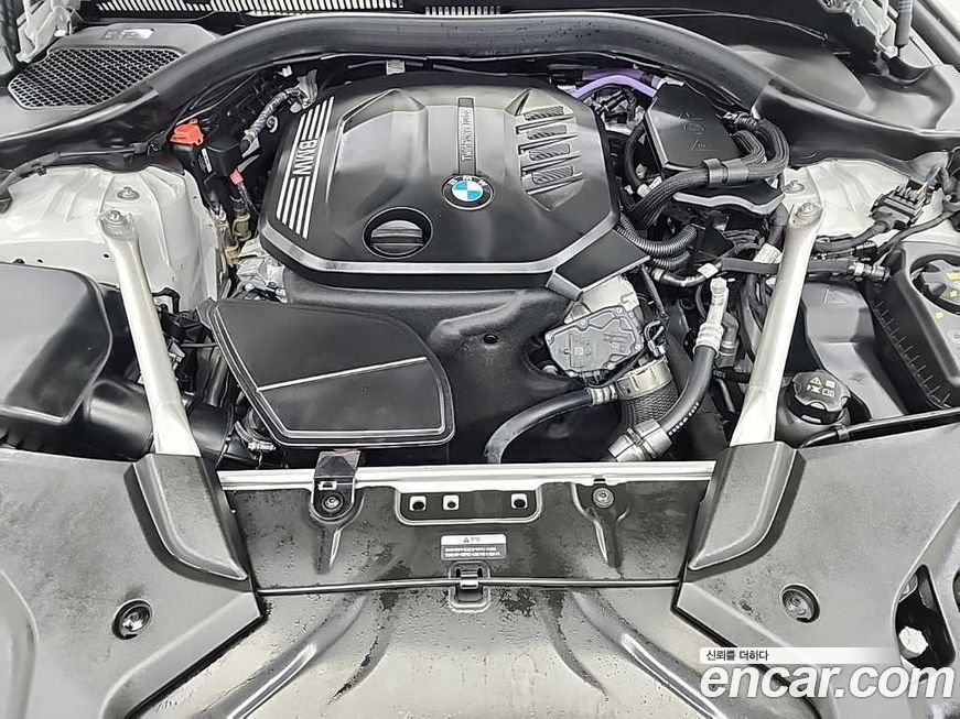 BMW 5-Series 523d M Sport, 2023