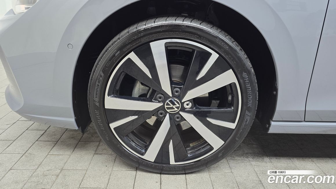 Volkswagen Golf 2.0 TDI Prestige, 2025