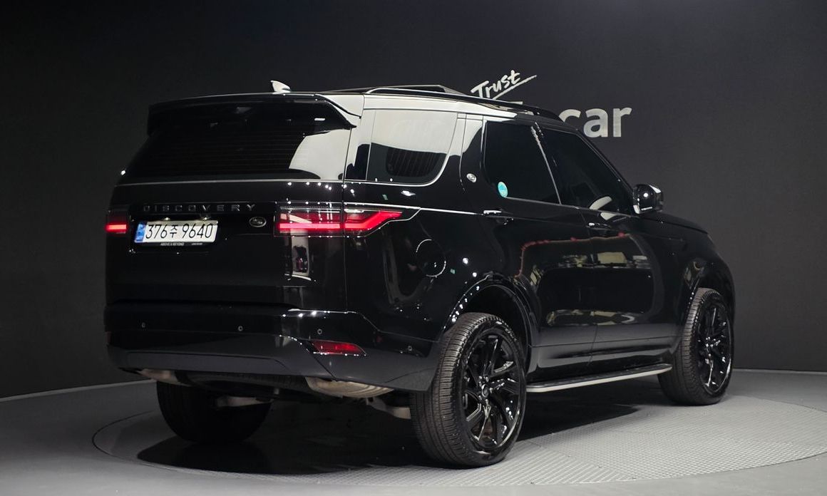 Land Rover Discovery P360 R-Dynamic SE, 2023