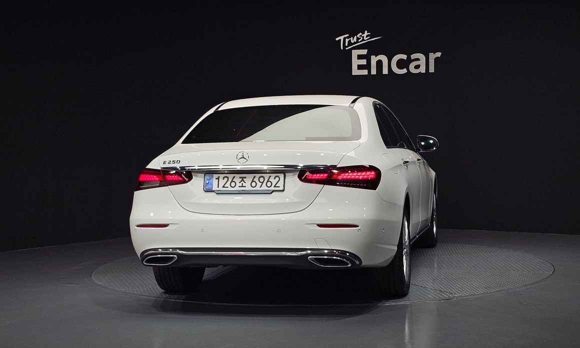 Mercedes-Benz E-Class E250 Exclusive, 2023