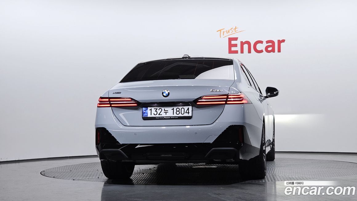 BMW 5-Series 530i xDrive M Sport, 2024