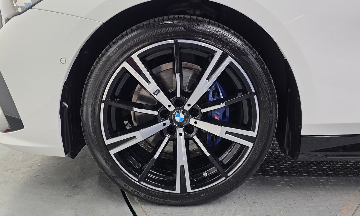 BMW 5-Series 530i xDrive M Sport, 2024