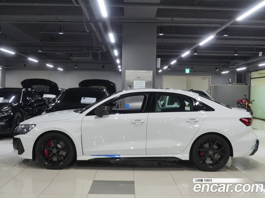 Audi RS3 2.5 TFSI Quattro Carbon Edition, 2025