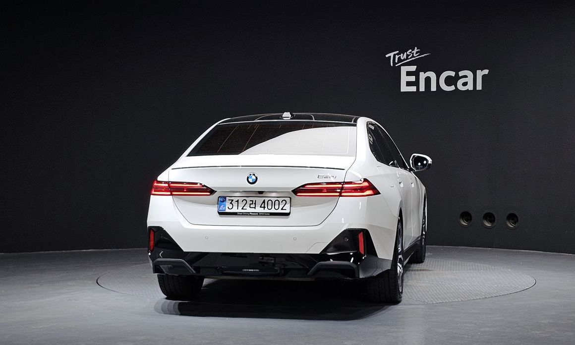 BMW 5-Series 520i Special Edition, 2026