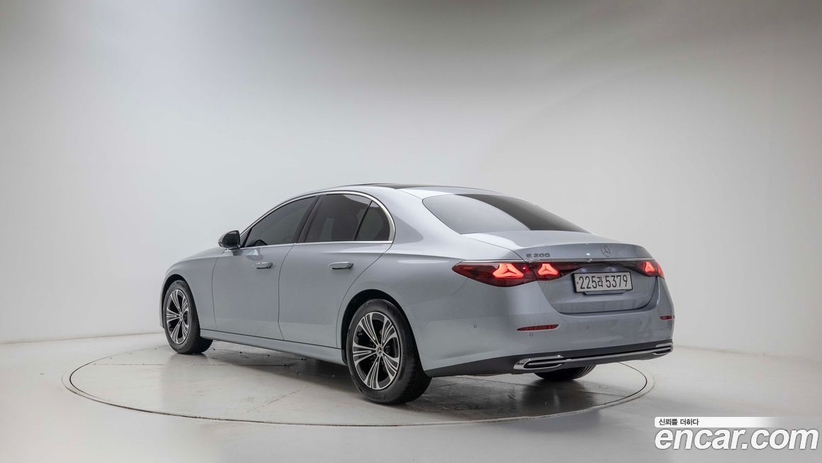 Mercedes-Benz E-Class E200 Avantgarde, 2025
