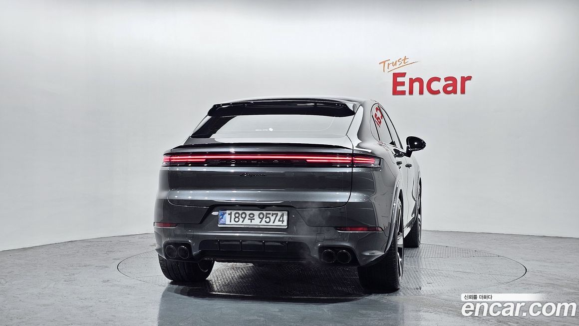 Porsche Cayenne 3.0 Coupe, 2024