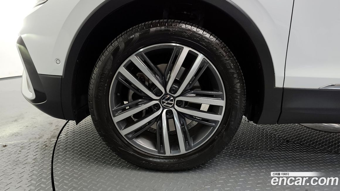 Volkswagen Tiguan 2.0 TSI Prestige, 2023