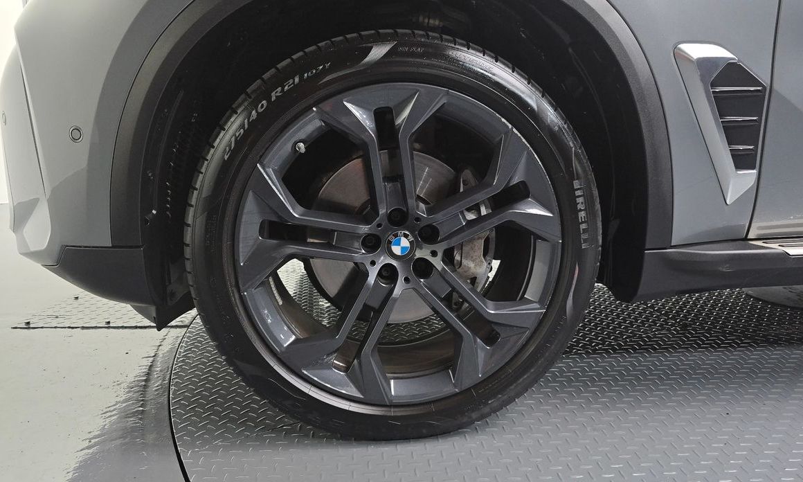 BMW X5 xDrive 40i xLine, 2024