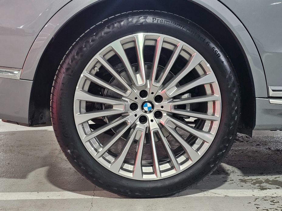 BMW X7 xDrive 40i Design Pure Excellence 6-Seater, 2025