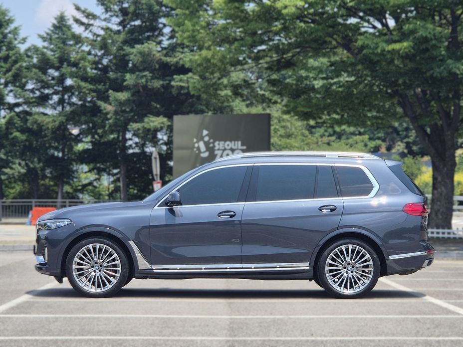 BMW X7 xDrive 40i Design Pure Excellence 6-Seater, 2021