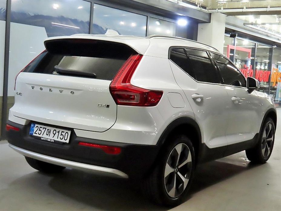 Volvo XC40 B4 Ultra Bright, 2026