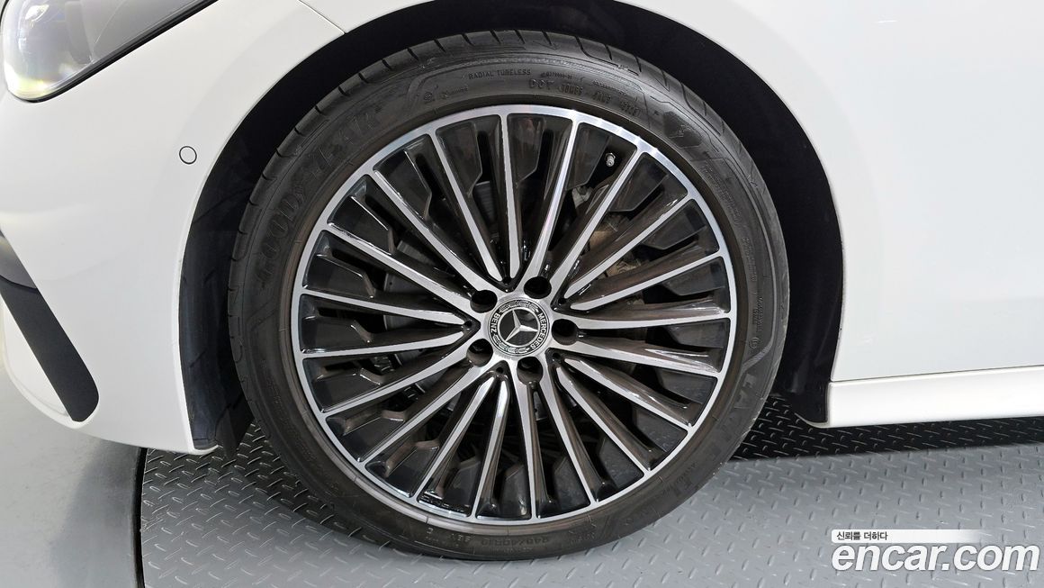 Mercedes-Benz CLE-Class CLE200 Cabriolet, 2025