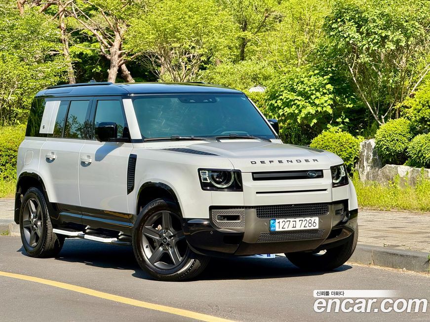 Land Rover Defender 110 P300 X-Dynamic SE, 2023