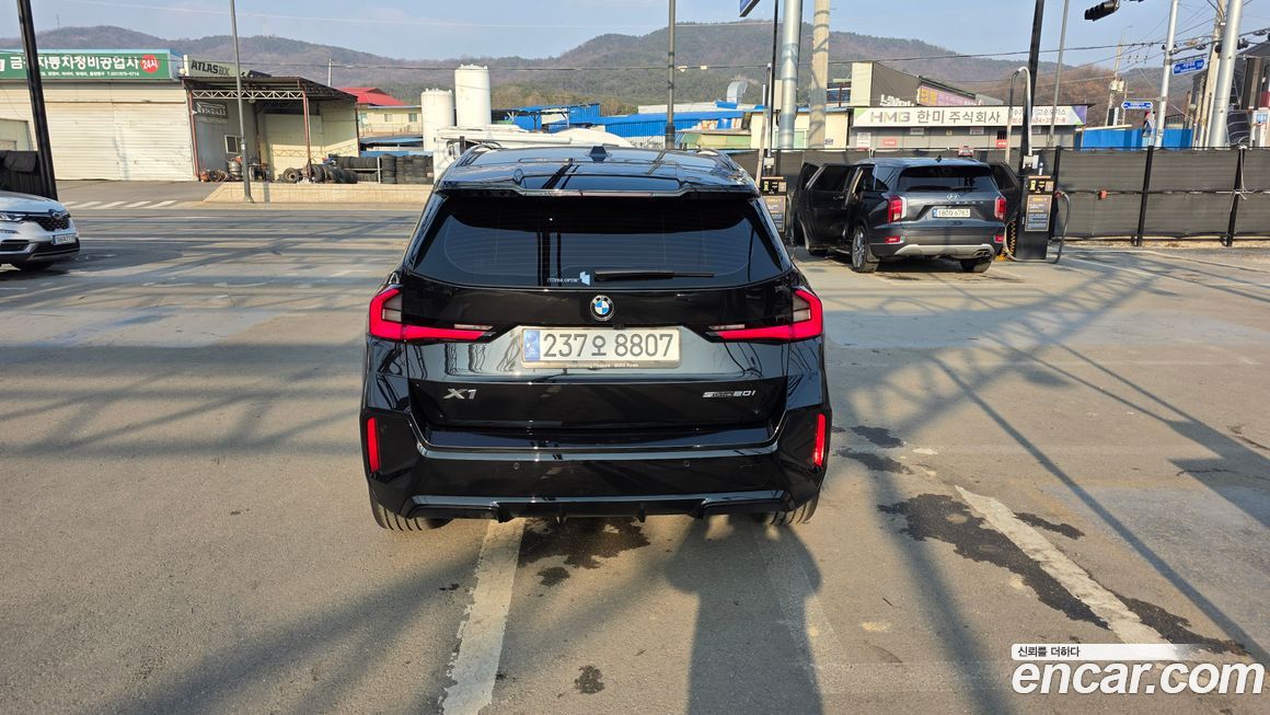 BMW X1 sDrive 20i M Sport, 2023