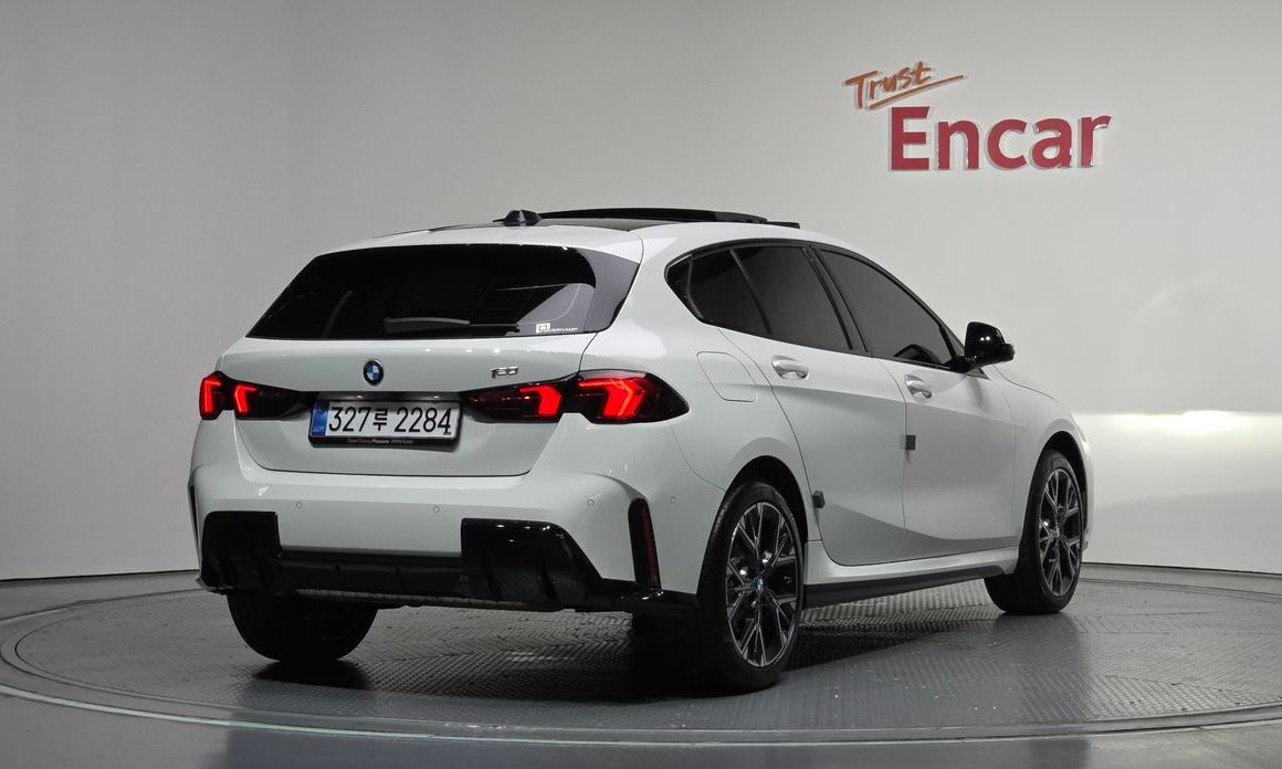 BMW 1-Series 120 M Sport, 2025