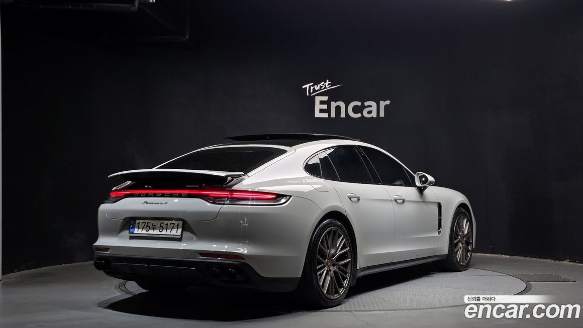 Porsche Panamera 2.9 AWD Platinum Edition, 2023