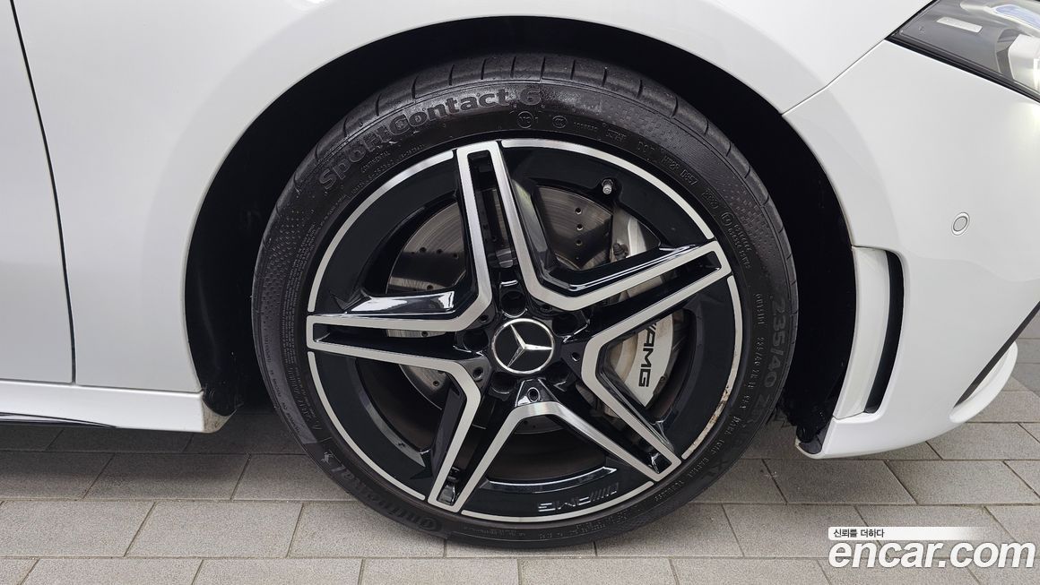 Mercedes-Benz A-Class AMG A35 4MATIC Sedan, 2023