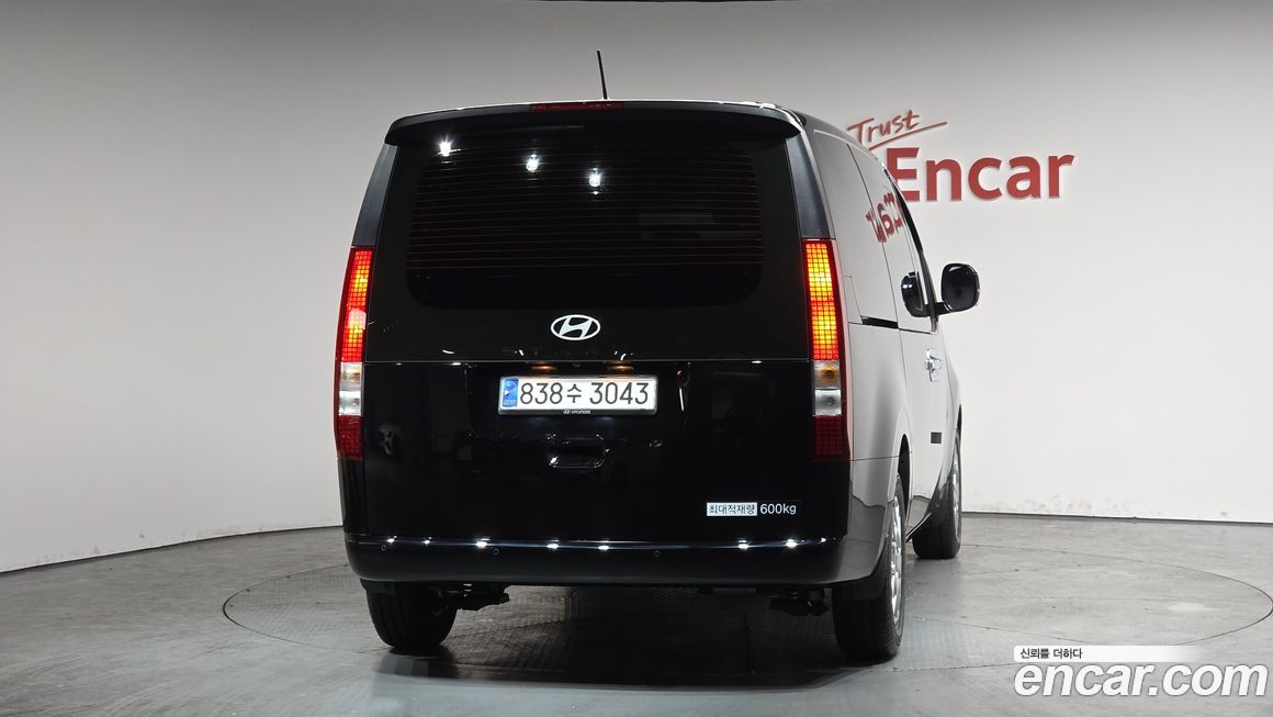 Hyundai Staria Cargo 5-Seater, 2025