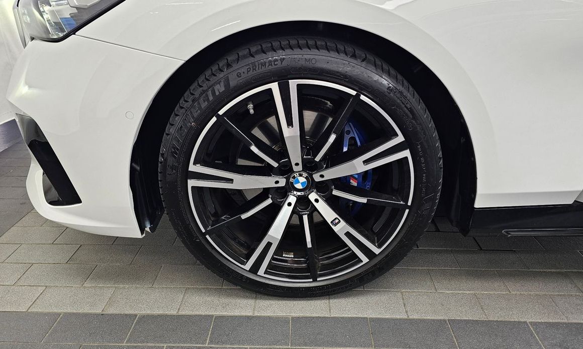 BMW 5-Series 530i xDrive M Sport, 2024