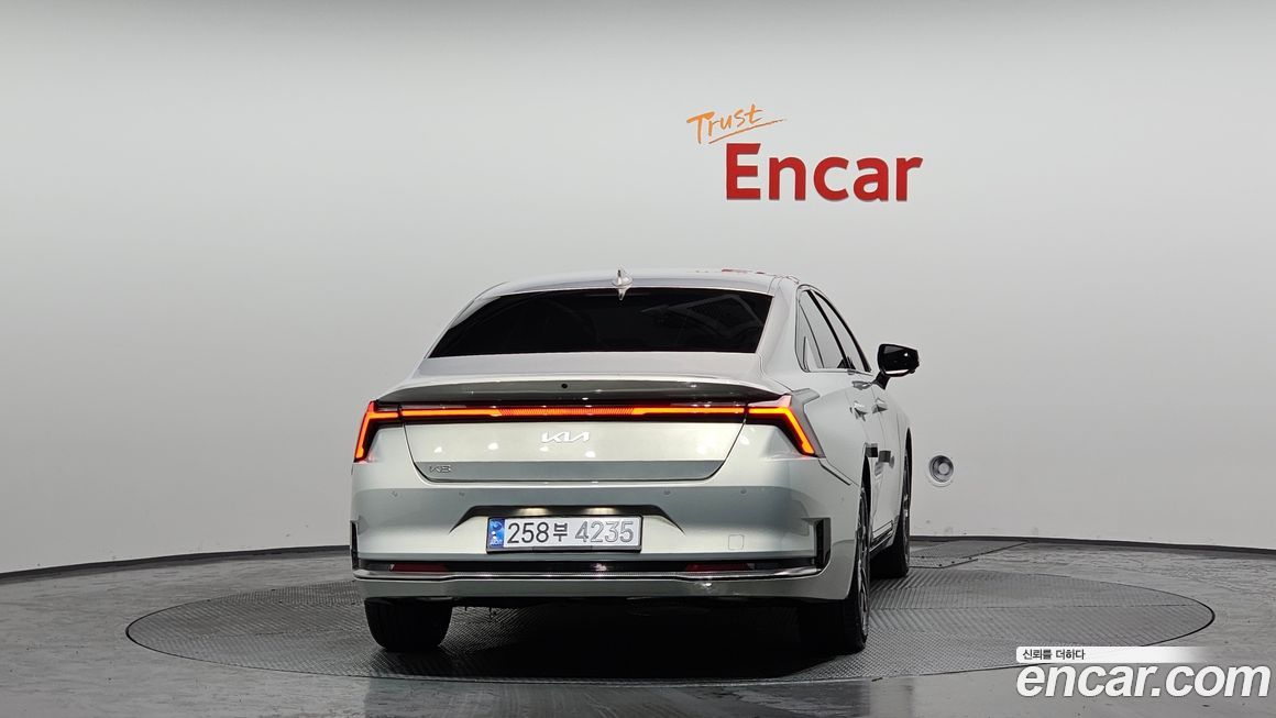 Kia K8 2.5 Gasoline 2WD, 2025