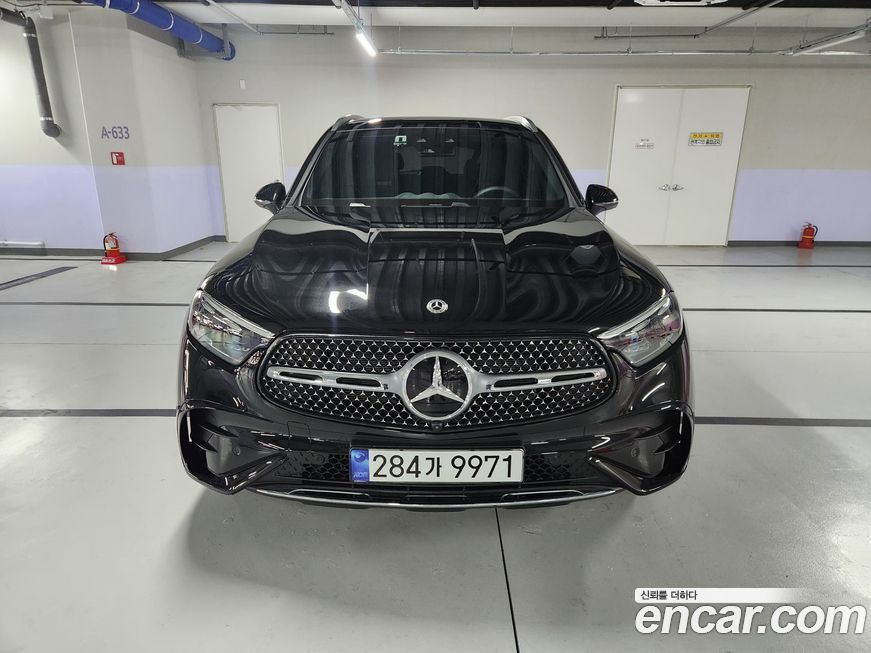 Mercedes-Benz GLC-Class GLC300 4MATIC AMG Line, 2025