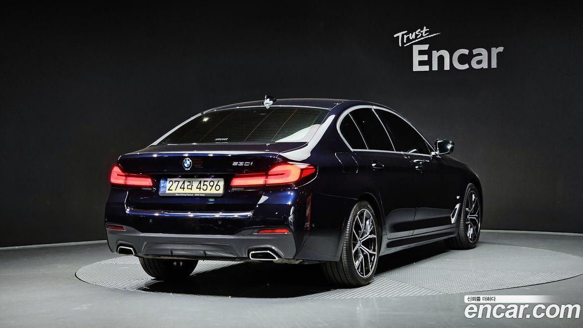BMW 5-Series 530i M Sport Package, 2022