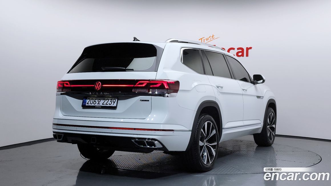 Volkswagen Atlas 2.0 TSI R-LINE 7-Seater, 2025