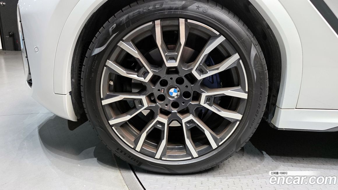 BMW X6 xDrive40i M Sport, 2025