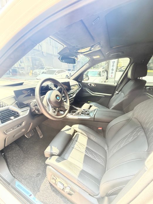 BMW X7 xDrive 40i M Sport 7STR, 2025