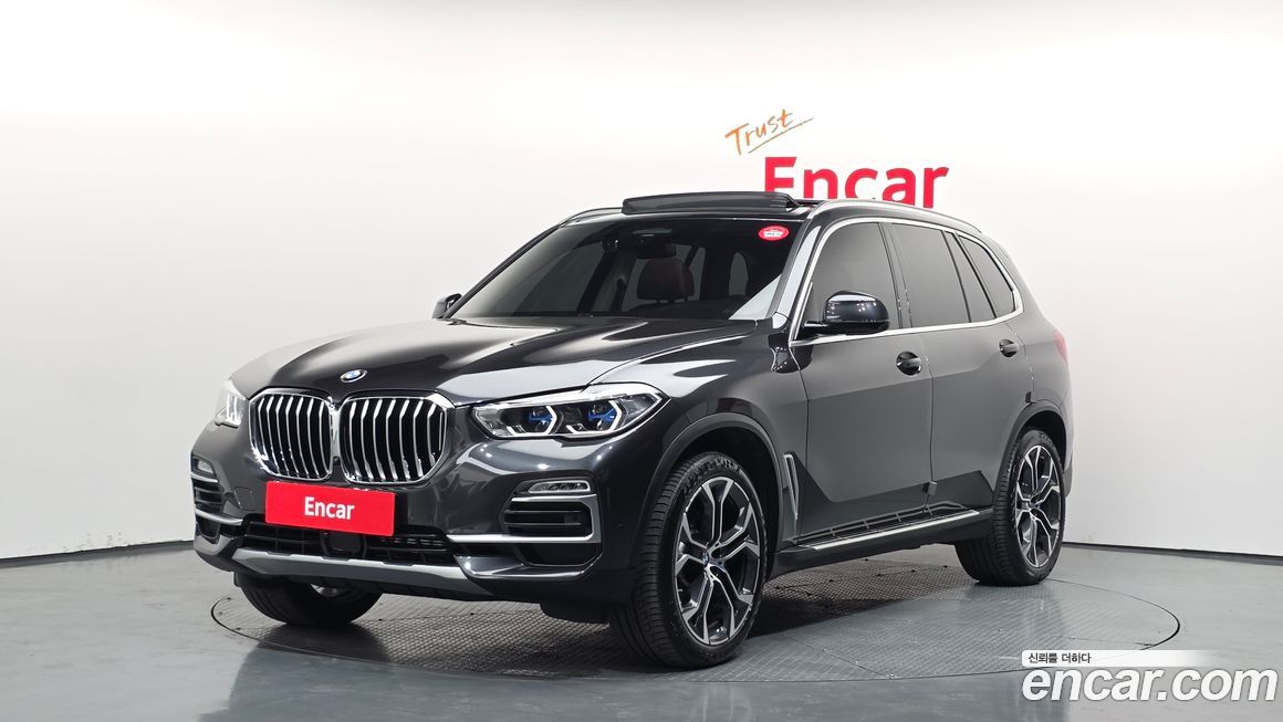 BMW X5 xDrive 40i xLine, 2021