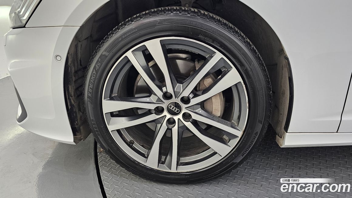Audi A6 45 TFSI Premium, 2023