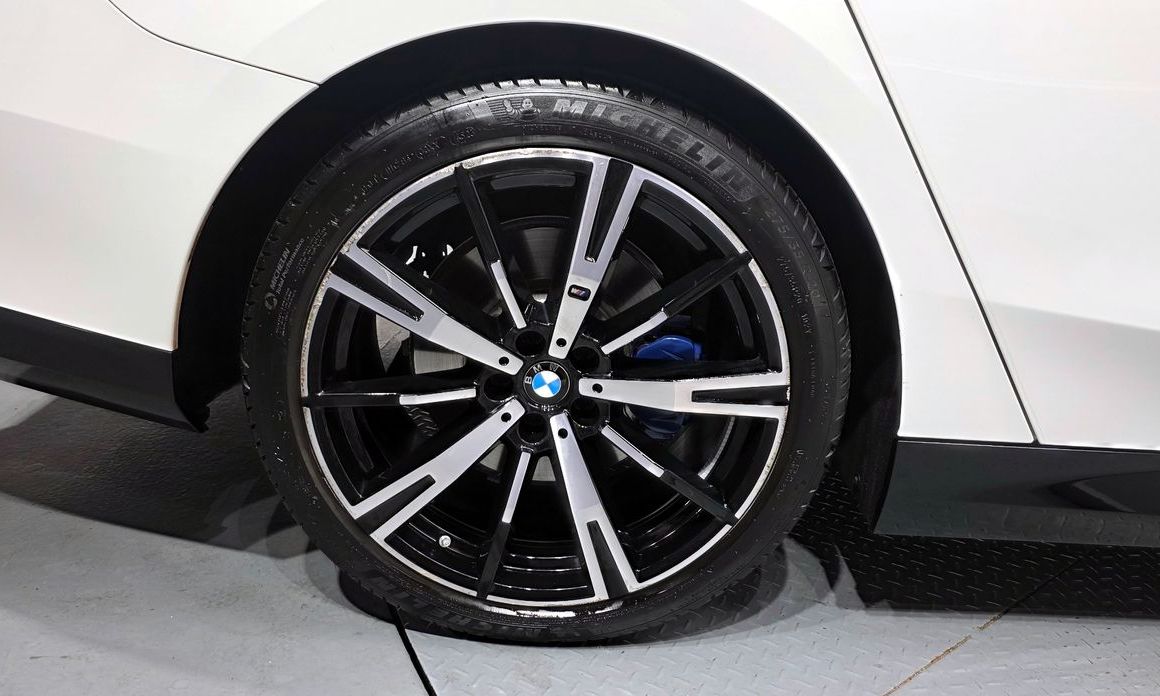 BMW 5-Series 530i xDrive M Sport, 2024