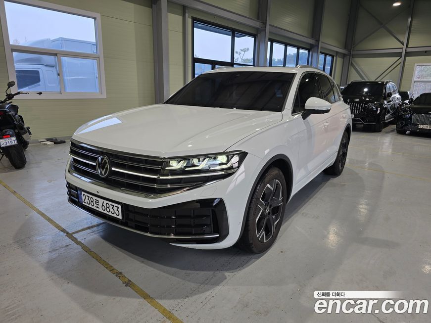 Volkswagen Touareg 3.0 TDI Prestige, 2024