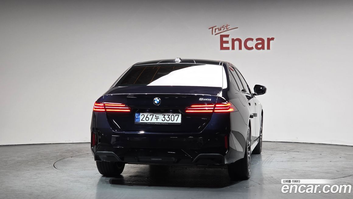 BMW 5-Series 520i M Sport, 2024