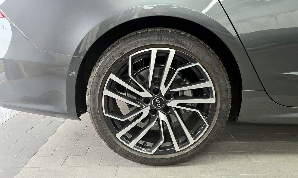 Audi A7 55 TFSI Quattro Premium, 2024