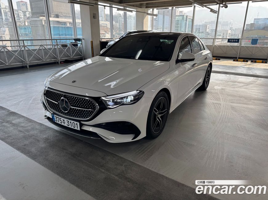 Mercedes-Benz E-Class E300 4MATIC AMG Line, 2026