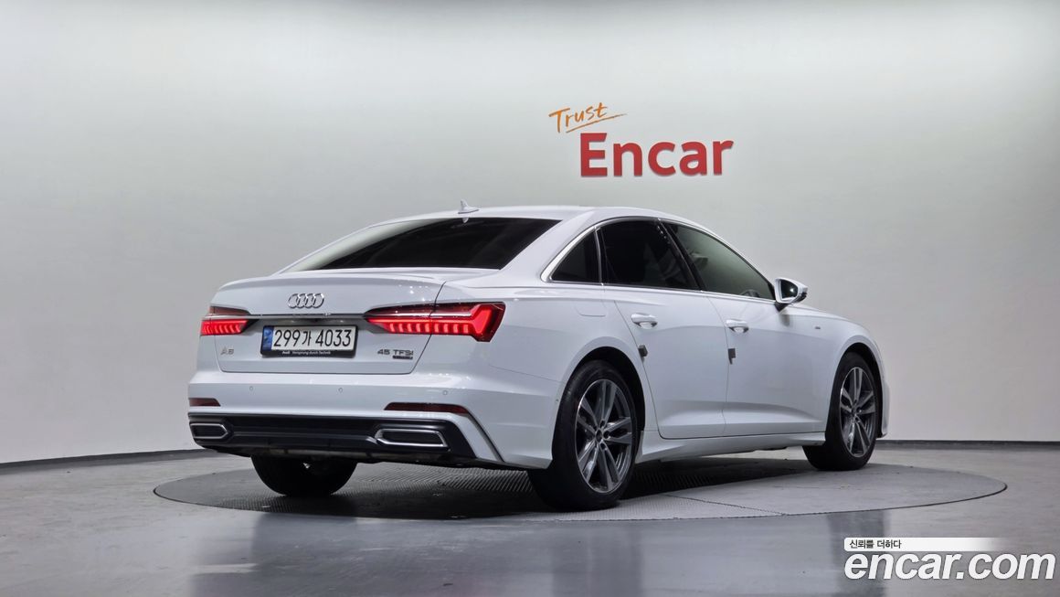 Audi A6 45 TFSI Quattro Premium, 2022