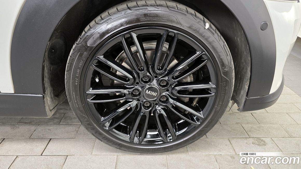 Mini Cooper Convertible Classic, 2024