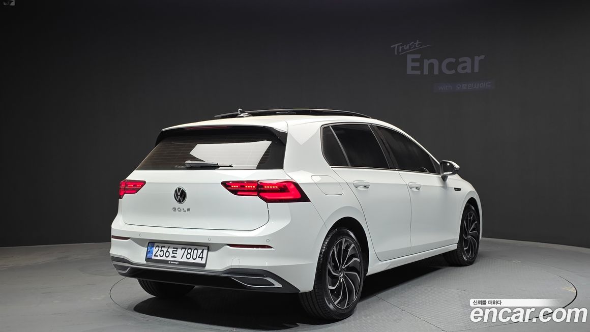 Volkswagen Golf 2.0 TDI Prestige, 2024