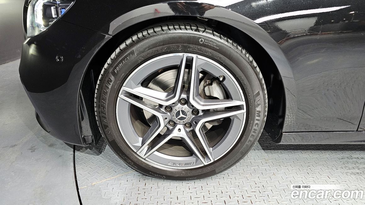 Mercedes-Benz E-Class E250 AMG Line, 2023